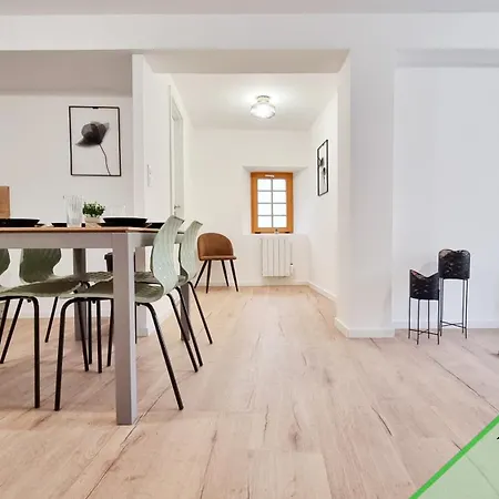 Charme Et Elegance *